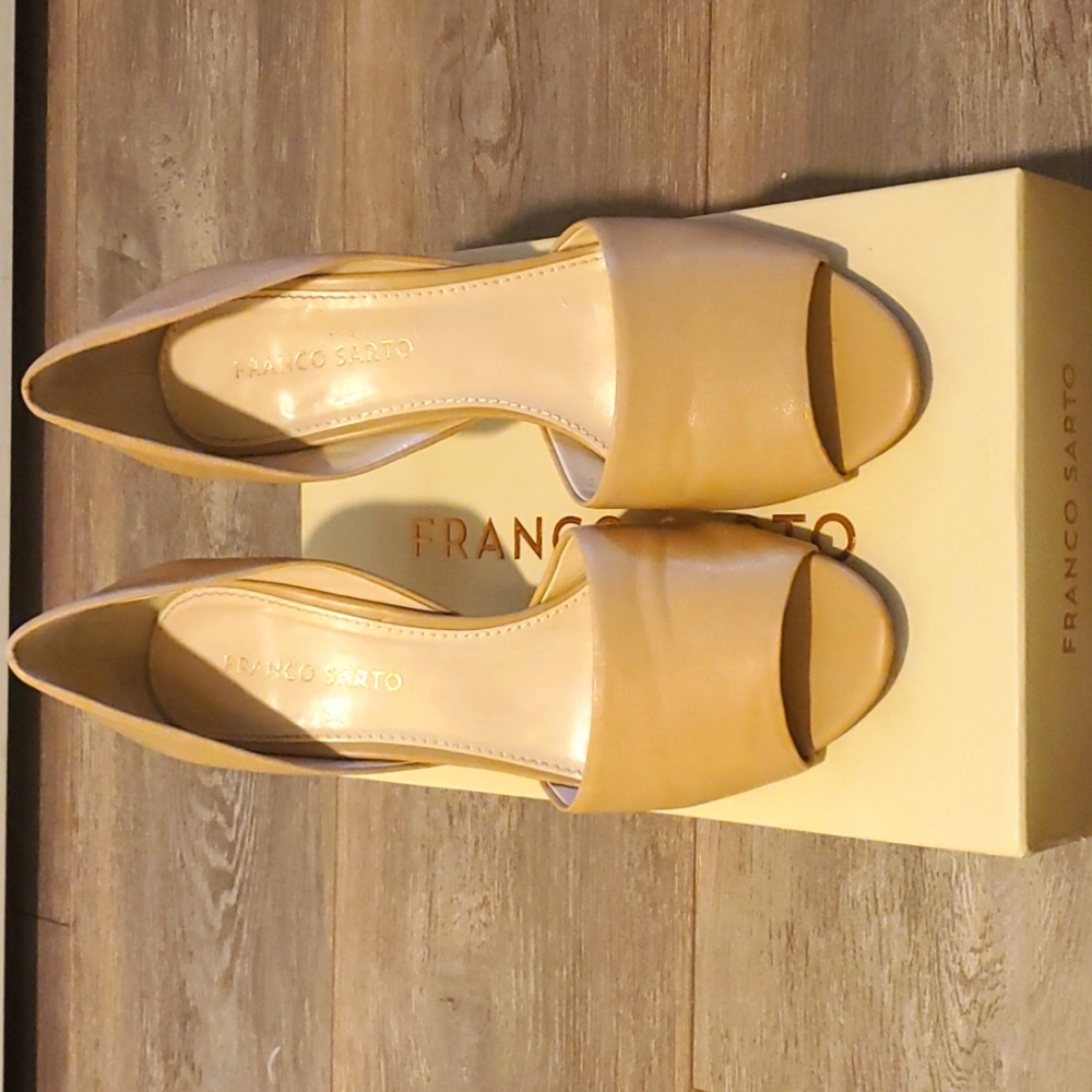 (9M) Franco Sarto Isla, Soft Tan Le